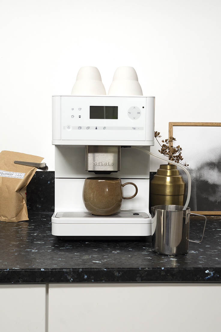 HOW TO CREATE BARISTA STYLE COFFEE AT HOME