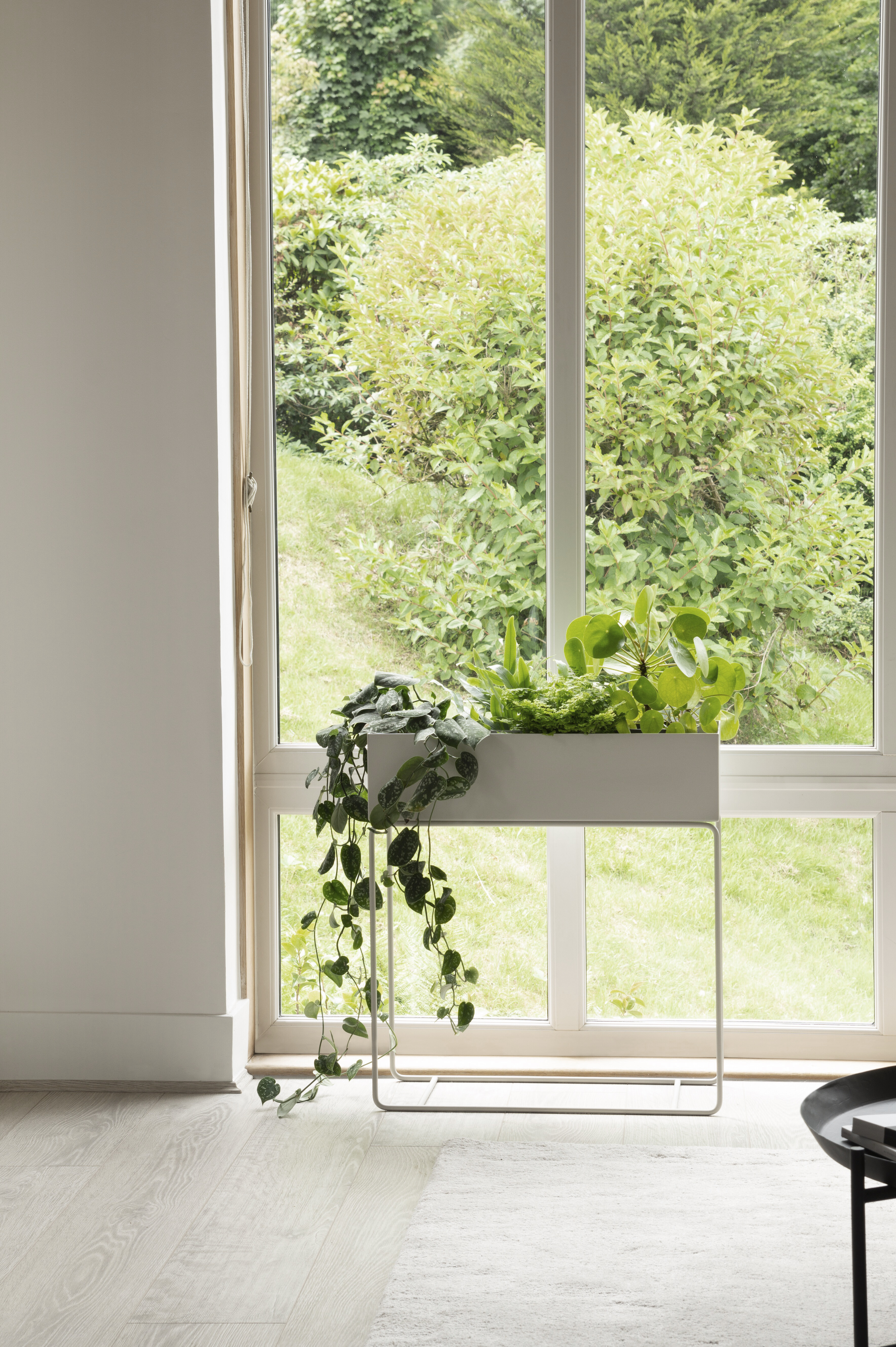 The versatile Ferm Living plant box