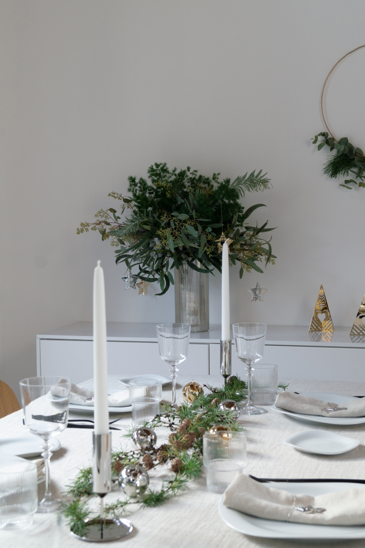 a minimal Scandinavian inspired table setting with Georg Jenson Collectables